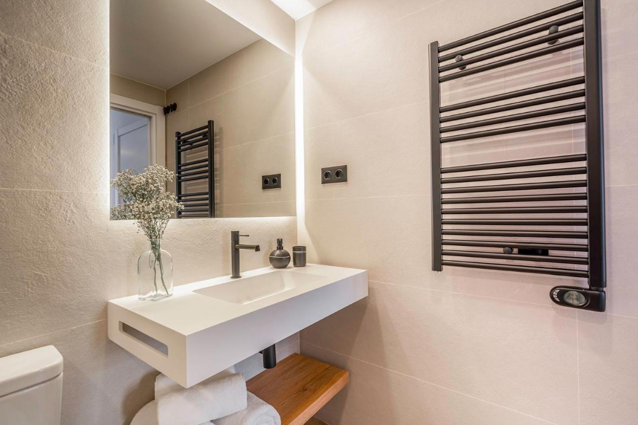 Apartsnoubcn Equador Les Corts Barcelona Exterior photo