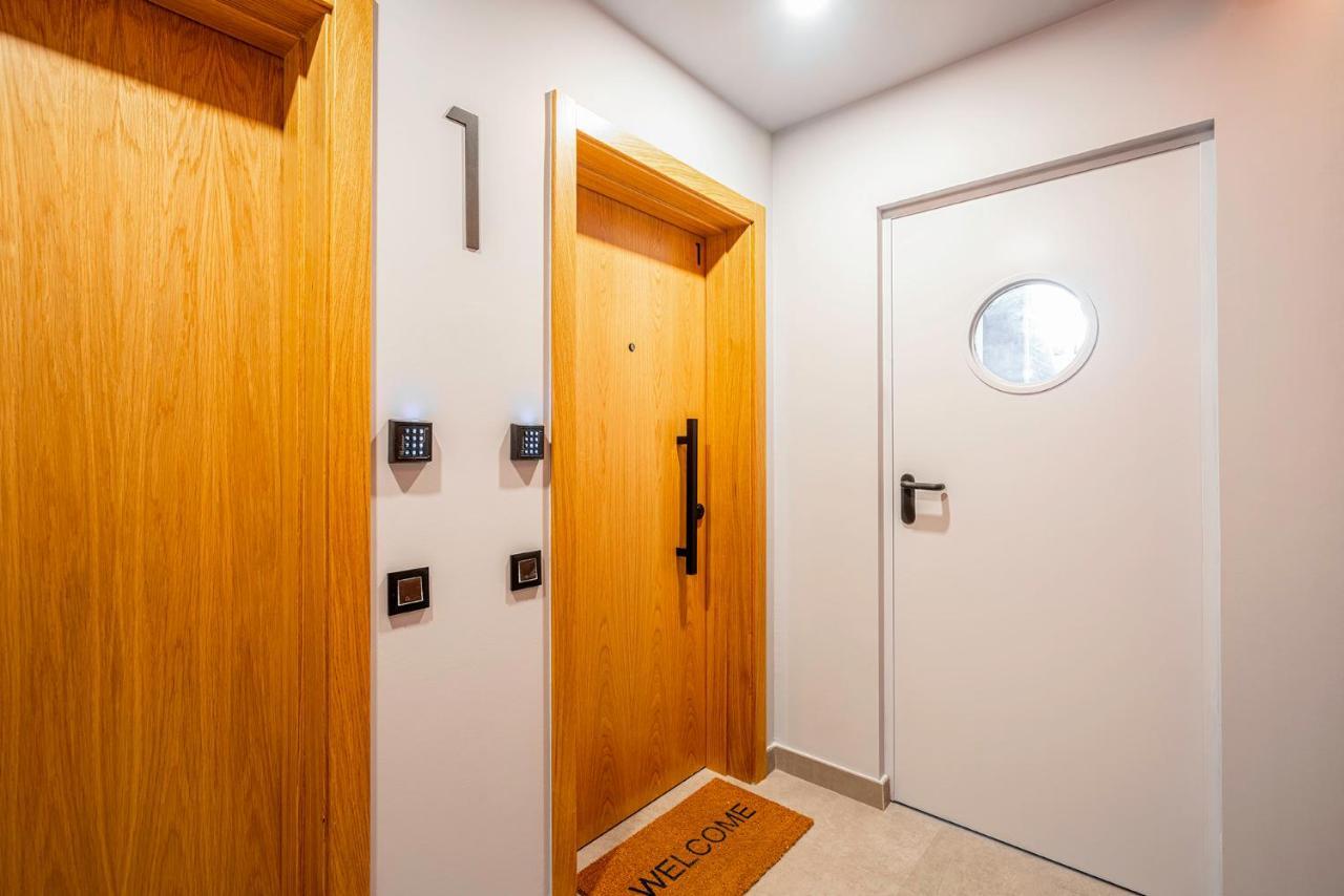 Apartsnoubcn Equador Les Corts Barcelona Exterior photo