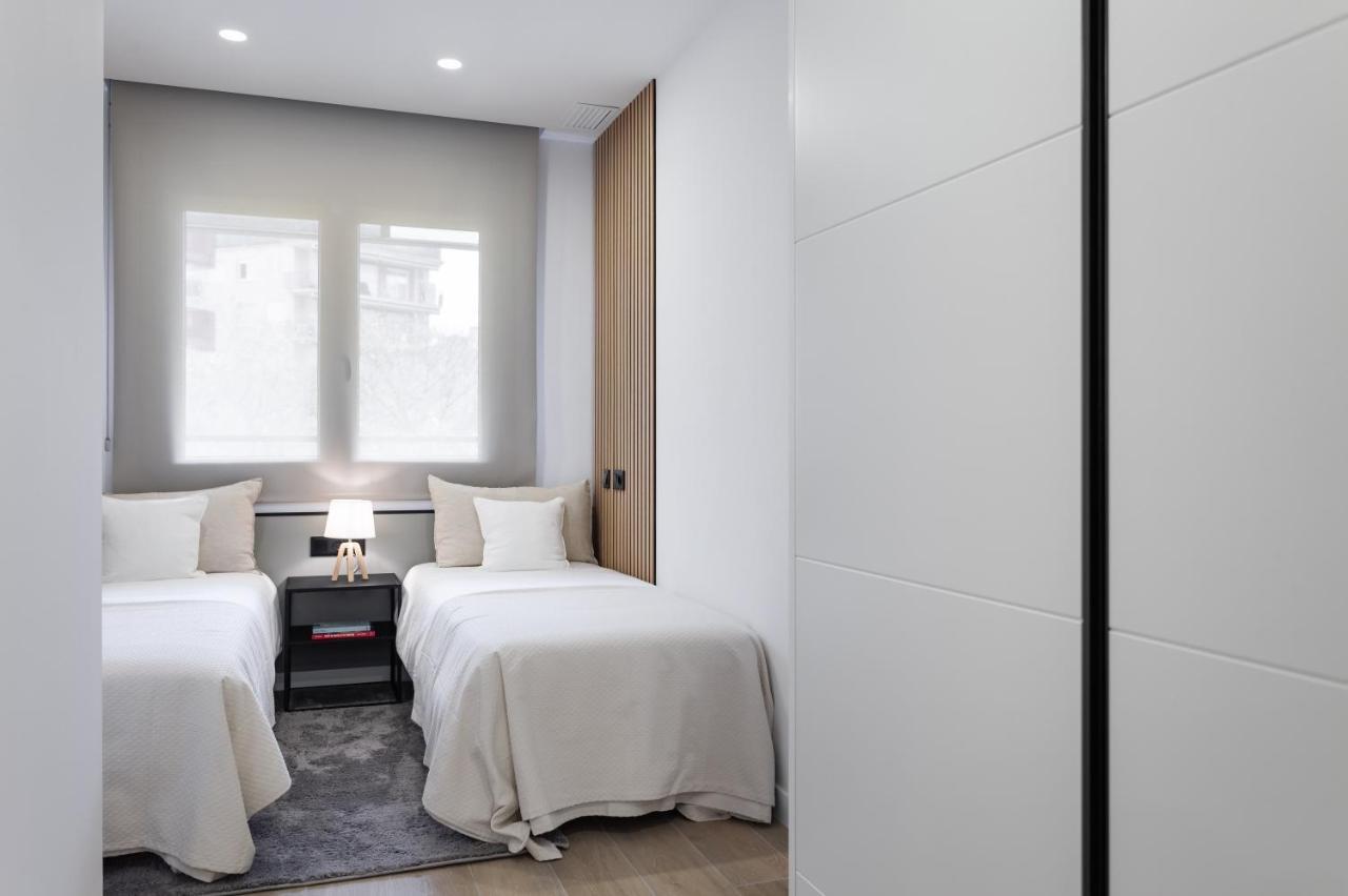 Apartsnoubcn Equador Les Corts Barcelona Exterior photo