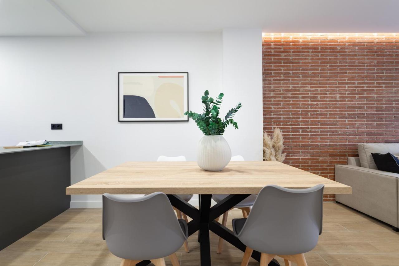 Apartsnoubcn Equador Les Corts Barcelona Exterior photo
